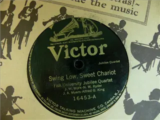 small_victor 16453 a.webp